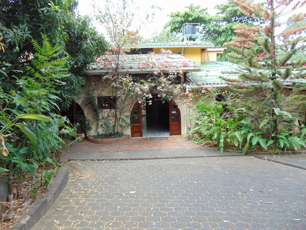 Managua Hills Hotel Exterior photo